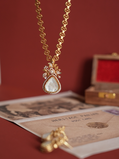 Polki Pendant Set with Teardrop Moonstone